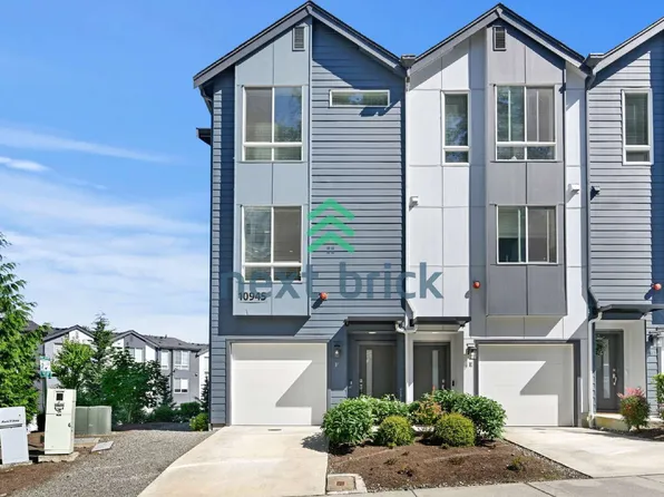 10945 NE 189th St Unit F, Bothell, WA 98011