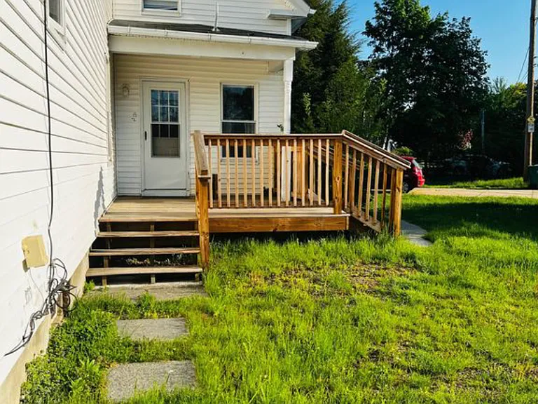 8 Highland St #1 — Photo 14