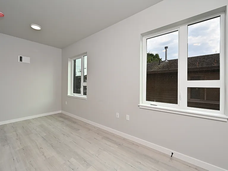 Clara Apartments — Photo 53