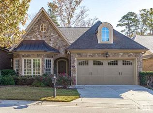 808 Angelica Cir, Cary, NC 27518