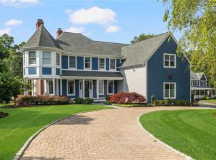 4 Freeborn Rd, Bristol, RI 02809