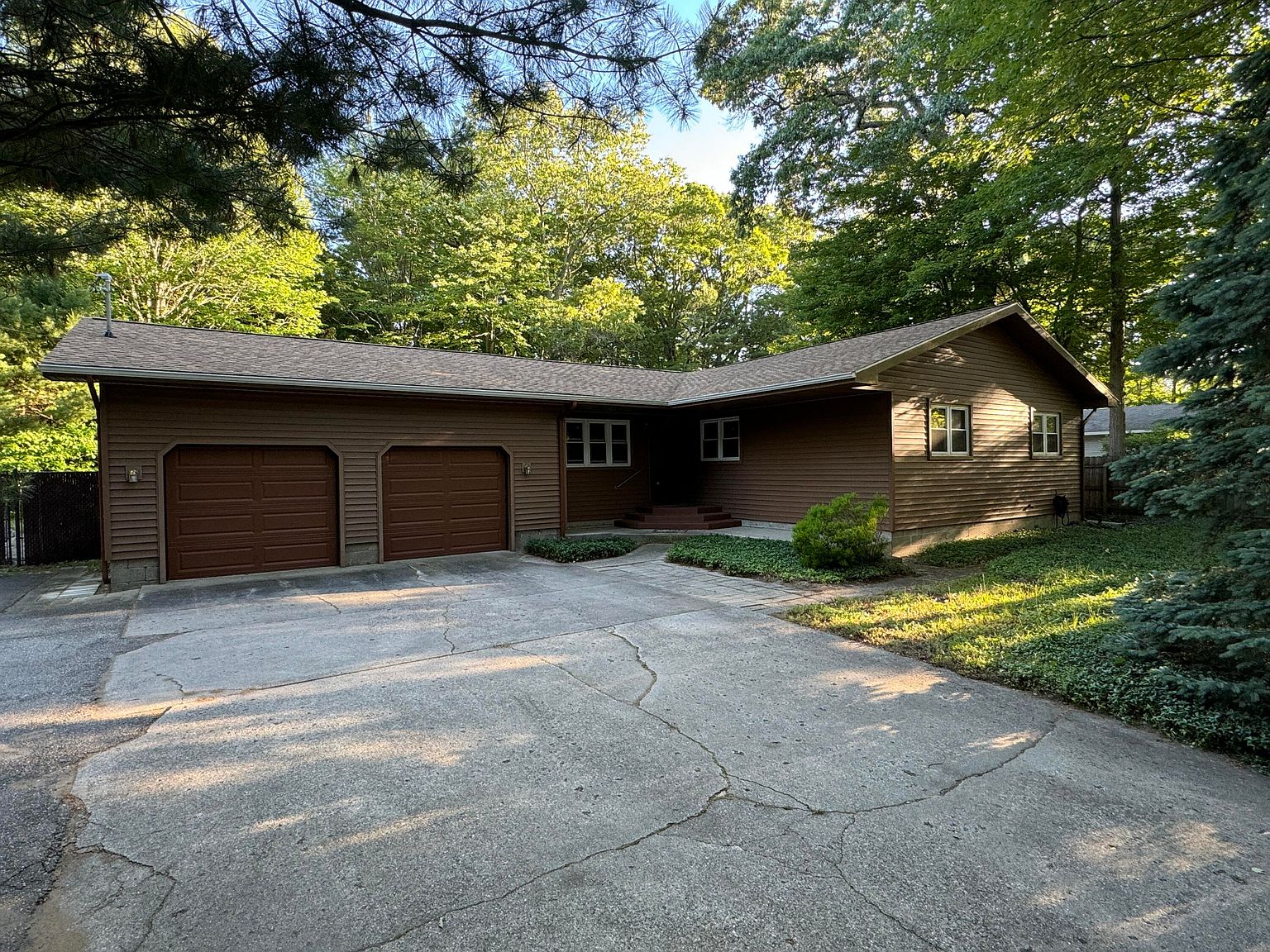 4761 W Giles Rd, Muskegon, MI 49445 Zillow