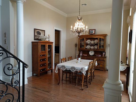 5th image of 3307 Turnberry Ln