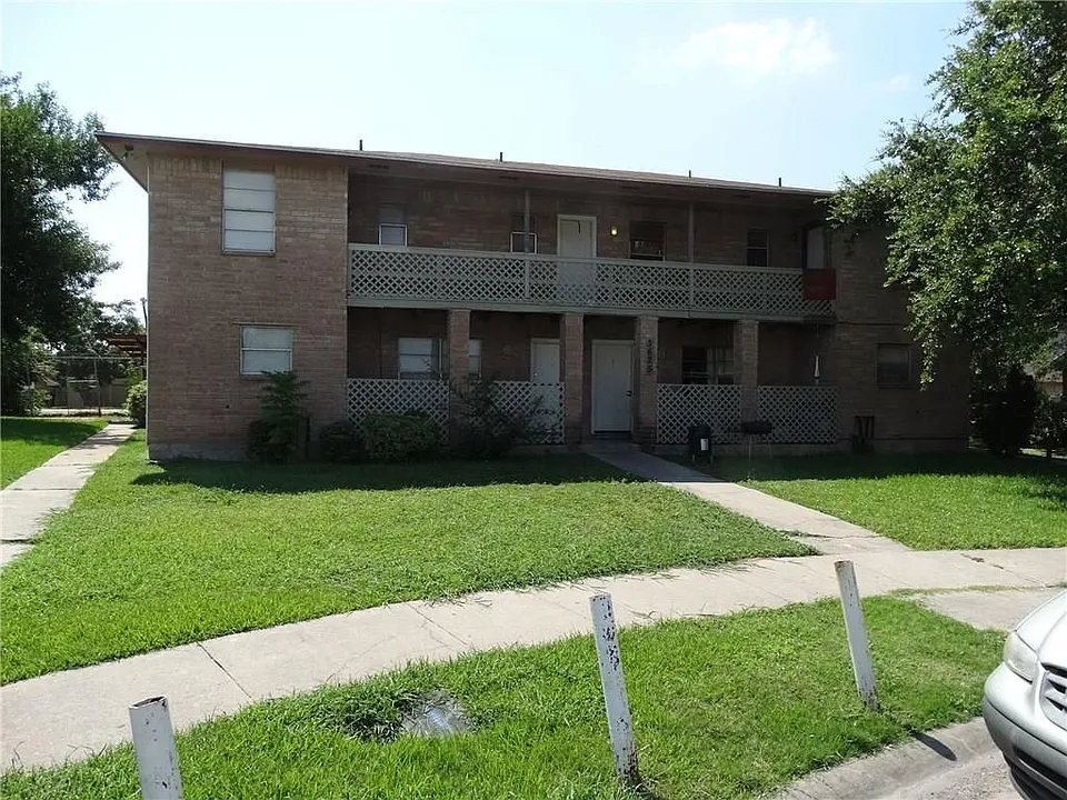 3625 Crestbrook Ct #3