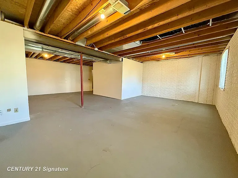 6030-6032 Canton Dr — Photo 16