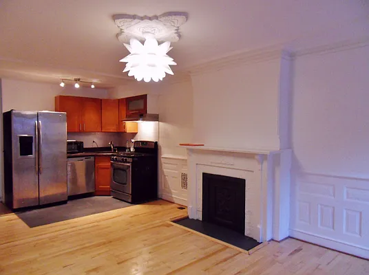 Rented by Sunrise Real Estate | media 58