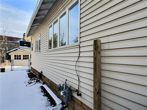 2nd image of 75 Delamaine Dr