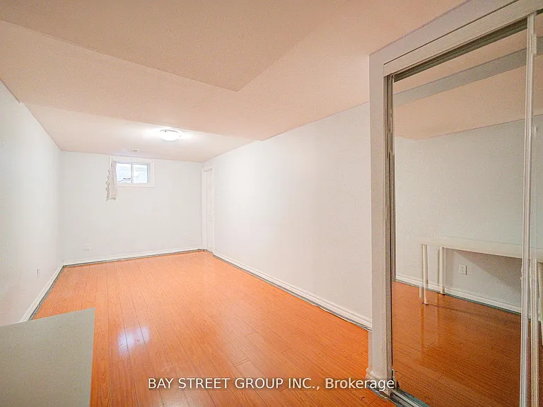 5 Lockdare St #BASEMENT — Photo 8