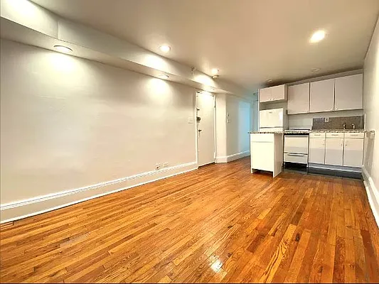 Rented by Corcoran | media 11