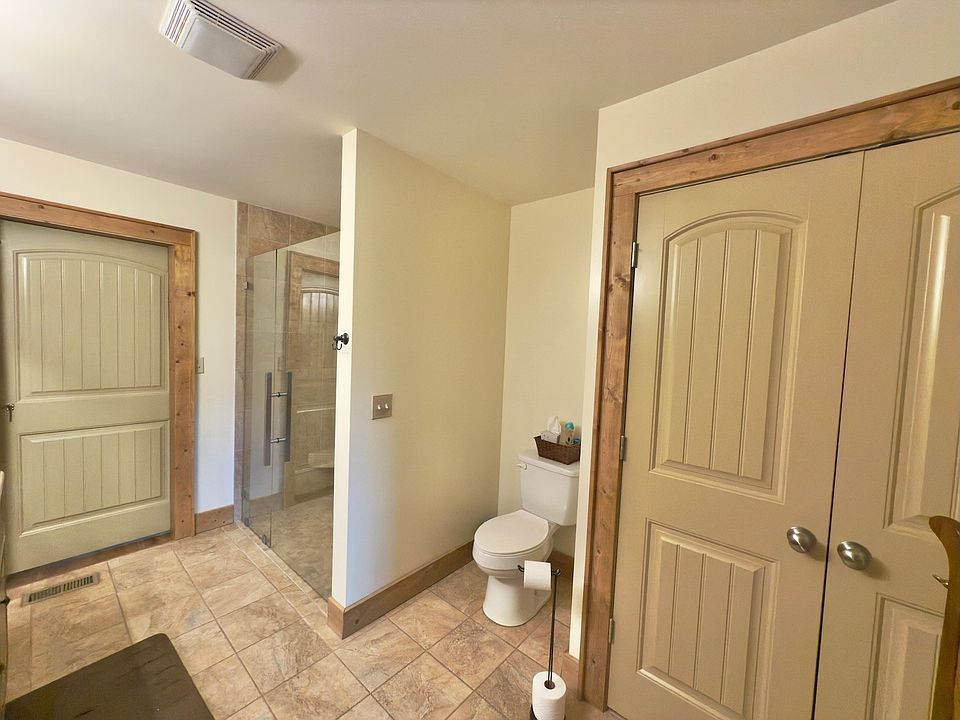 31st image of 161 Fowler Rd