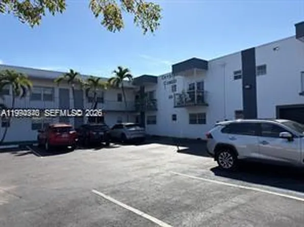 30 SE 4th Ave APT 109, Hallandale, FL 33009