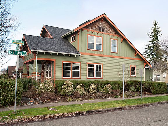 4th image of 1820 Capitol Way S