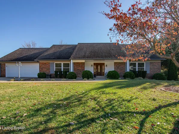 864 Hillcrest Dr, Radcliff, KY 40160