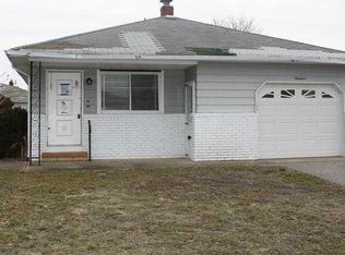 19 Tortola St, Toms River, NJ 08757