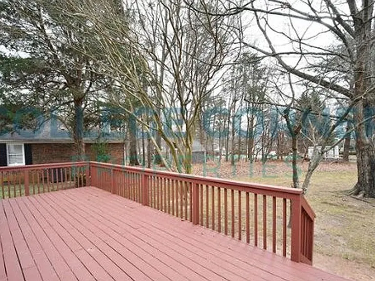 1456 Brookwood Dr — Photo 2