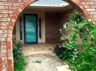 6916 Stonycreek Dr, Oklahoma City, OK 73132