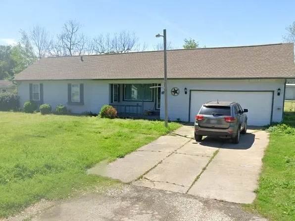 160 E Darby St, Bridge City, TX 77611