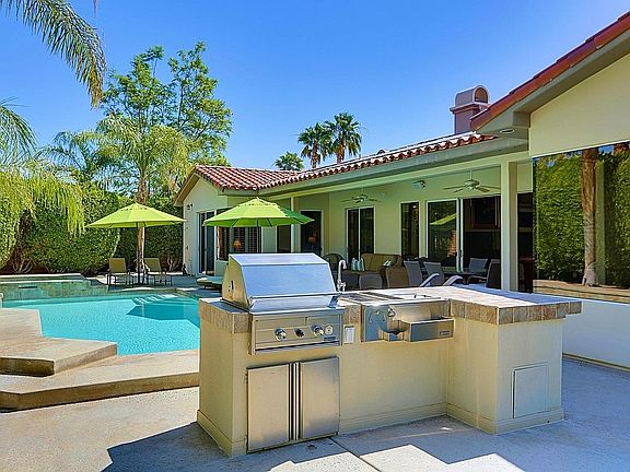 5th image of 3135 Goldenrod Ln