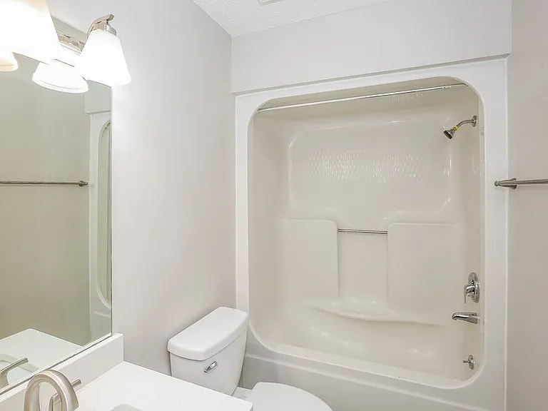 431 Hillcrest Dr — Photo 10