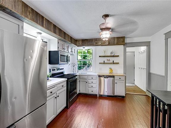 3rd image of 3257 Vinyard Rd