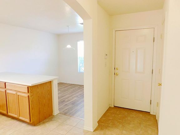 5th image of 7400 Quartzite Ave NW