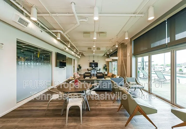 700 12th Ave S #1404 — Photo 35
