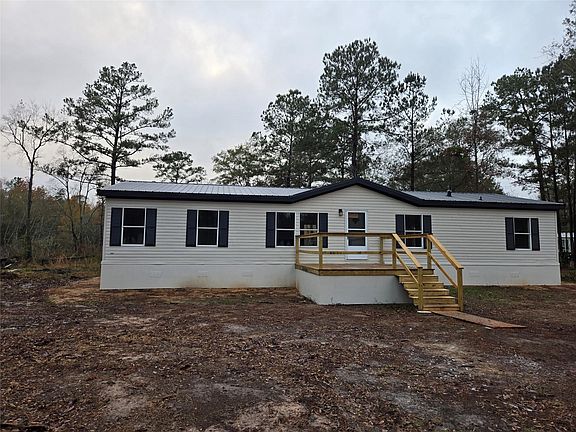 5th image of 210 S Southwind Trl