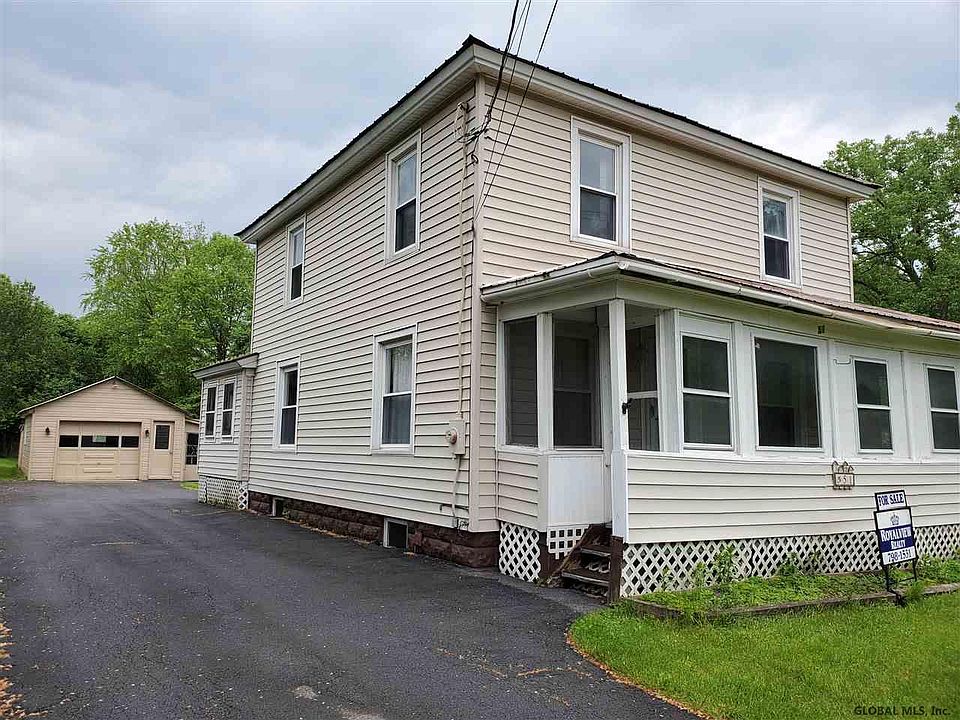 1st image of 51 Ferry St