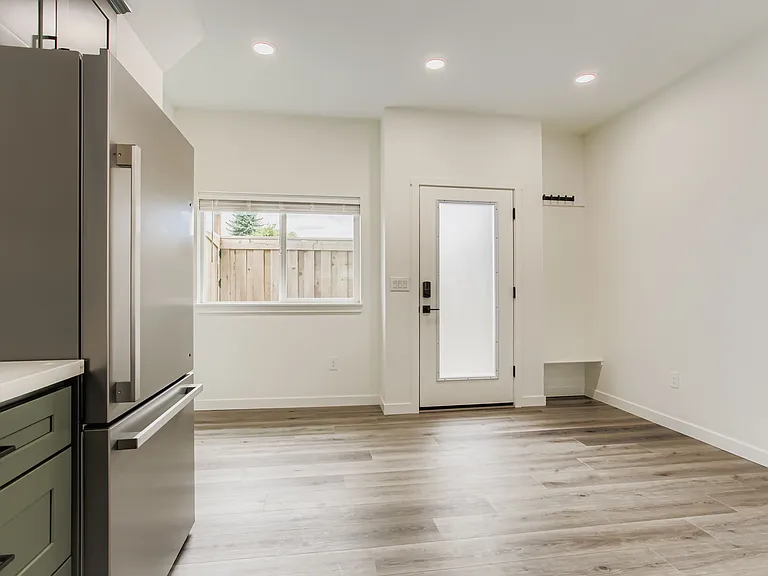 4465 SE 28th Pl — Photo 13