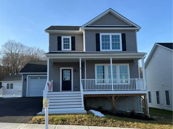 18 Benjamin Drive, Lloyd, NY 12528