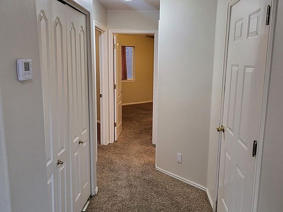 5th image of 1032 S Regency Rd