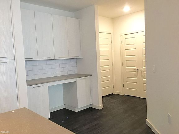 3rd image of 4878 New Broad St