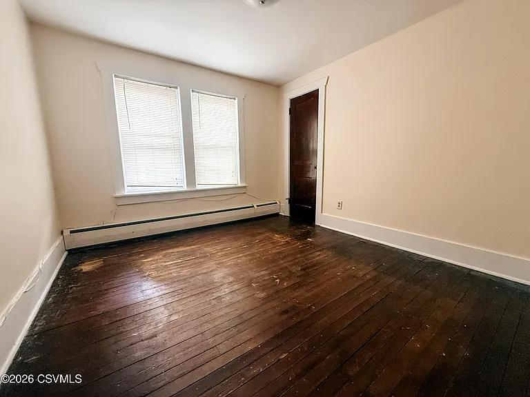 402 N Orange St — Photo 11
