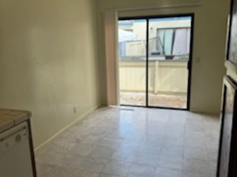 232 Green Meadow Dr #C — Photo 3