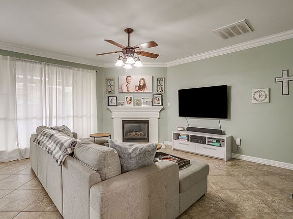 4th image of 8737 Sunset Trace Dr
