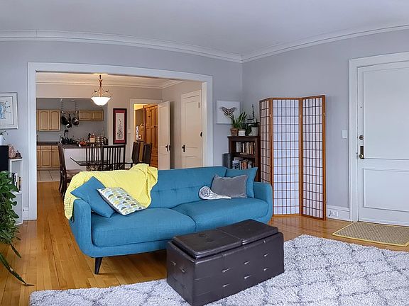 Spacious, open floor plan in the living area.