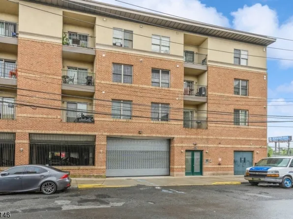15 Tichenor Ln #205, Newark City, NJ 07114
