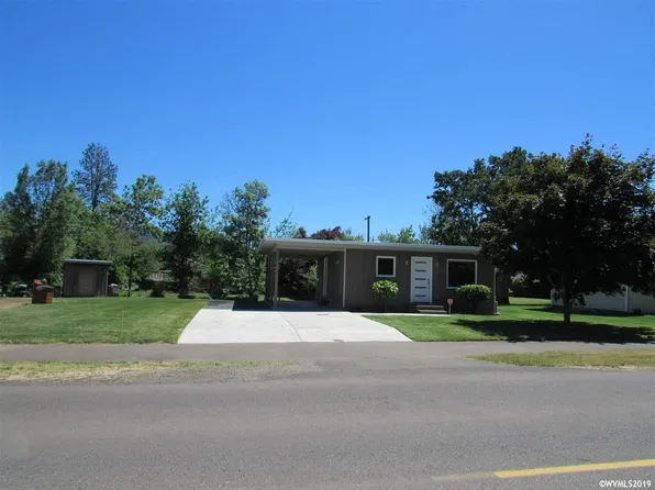 2467 S 7th St, Lebanon, OR 97355