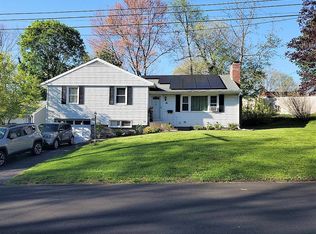 42 Briarwood Dr, Meriden, CT 06450