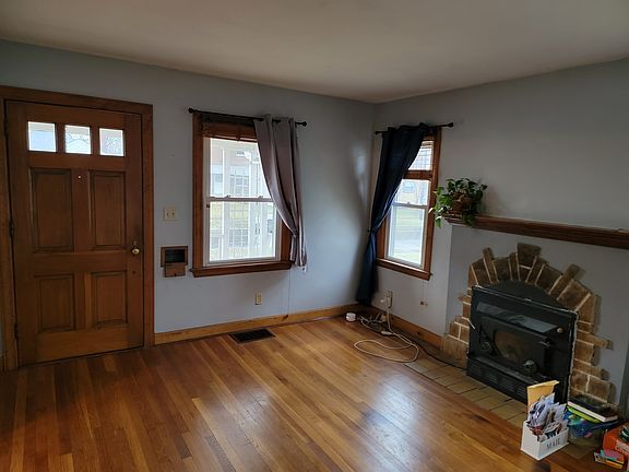 3rd image of 4317 Duneden Ave