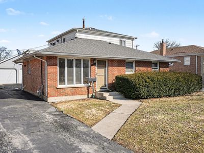6044 Washington St, Chicago Ridge, IL, 60415