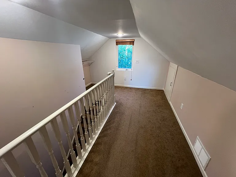 1422 Cambridge St — Photo 19