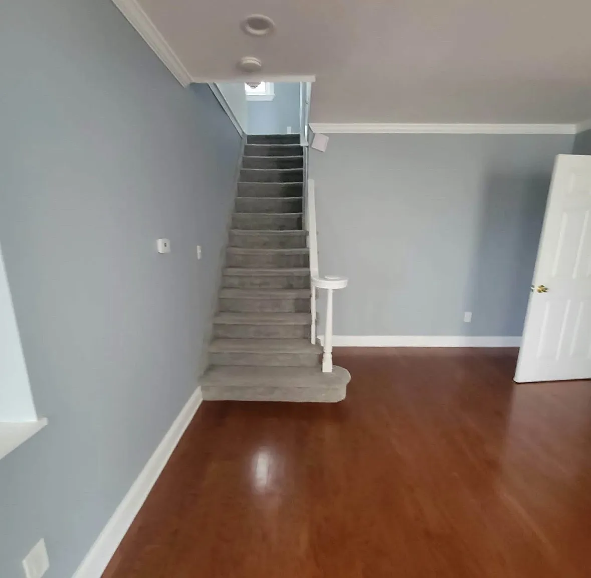 4 bed, 2.5 bath, $4,200 — Photo 4