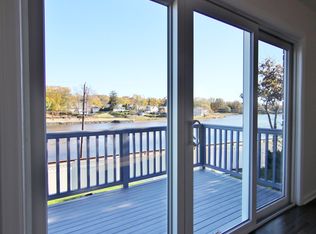 93 Weed Ave APT 4, Stamford, CT 06902