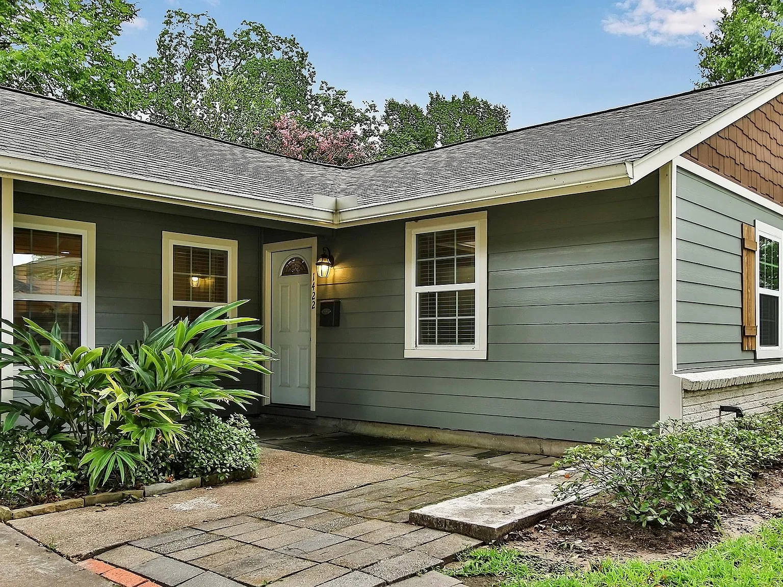 3 bed, 2.5 bath, 1801 sqft, $3,500 — Photo 2