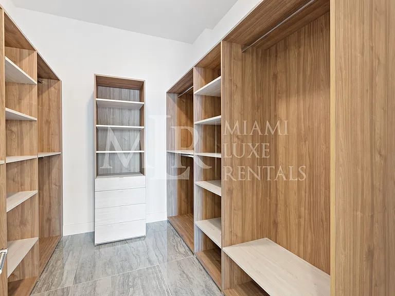 236 NE 28th St #330 — Photo 7