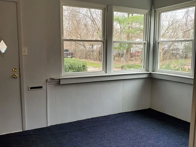 131 Wadsworth Ave — Photo 3