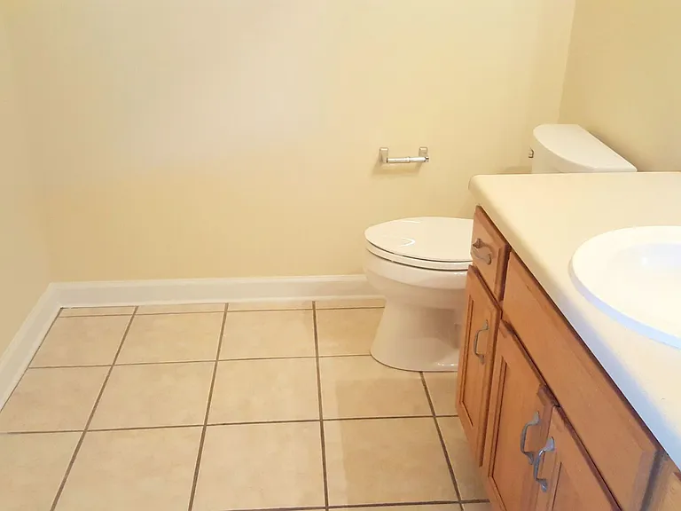 410 S College St #7 — Photo 11