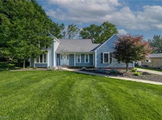 2950 Royalwood Rd, Broadview Heights, OH 44147