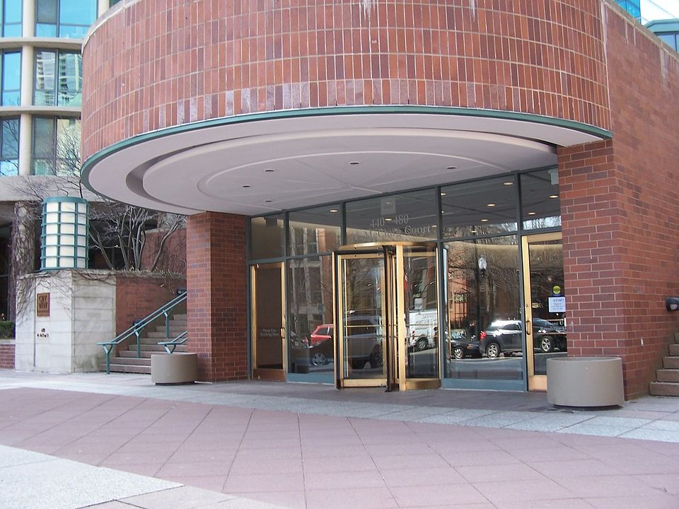 1st image of 440 N McClurg Ct APT 417-S